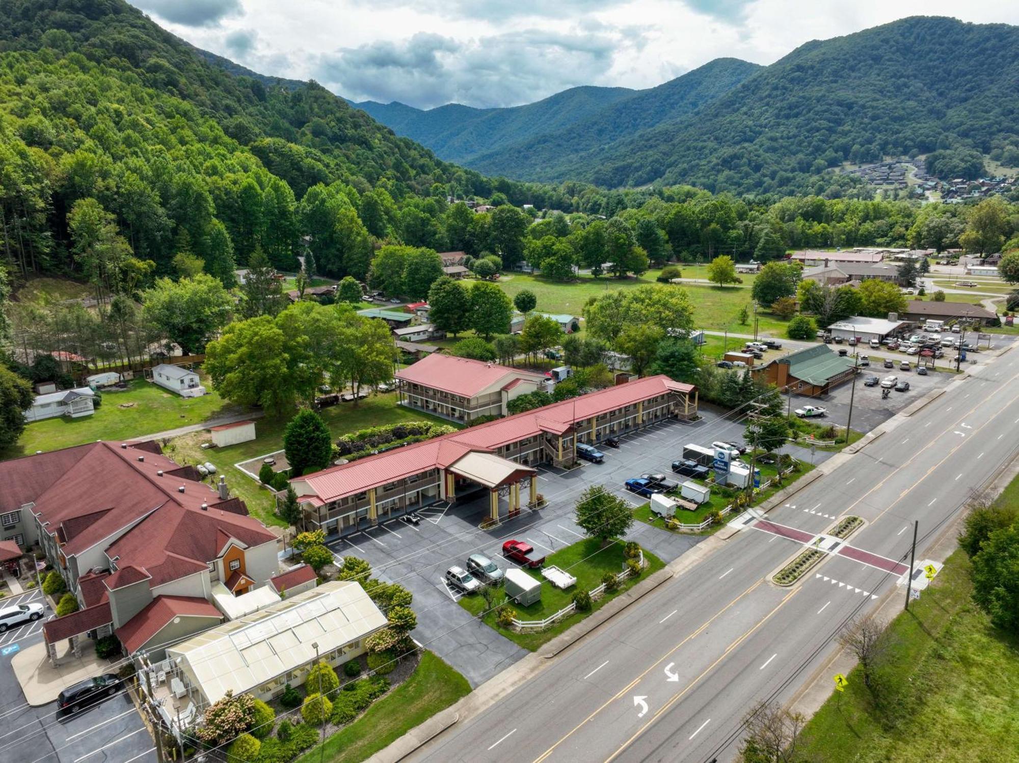 Best Western Mountainbrook Inn Maggie Valley Dış mekan fotoğraf