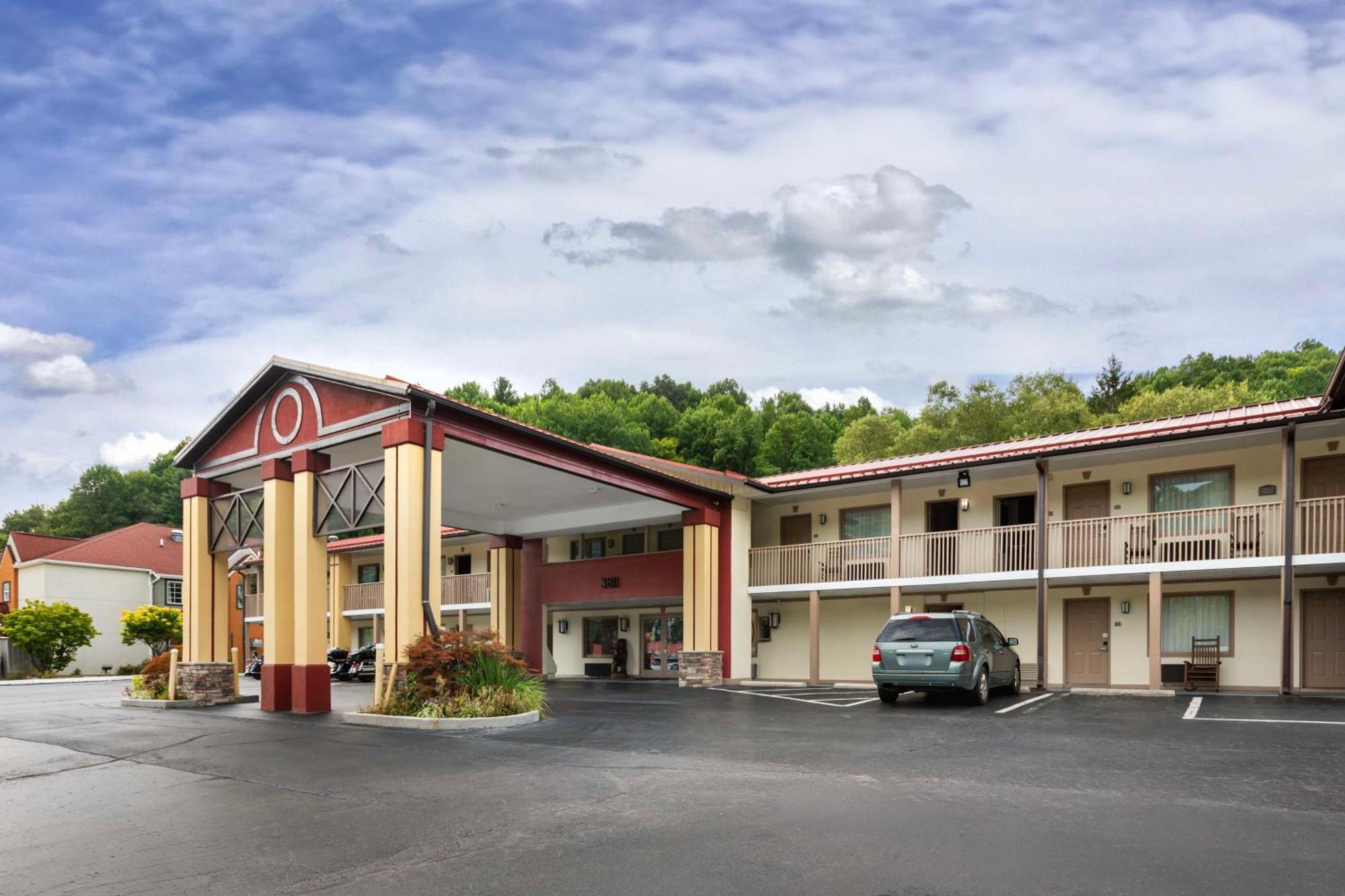Best Western Mountainbrook Inn Maggie Valley Dış mekan fotoğraf